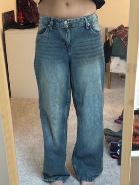 Charlotte Russe Women's Straight-Leg Blue Jeans